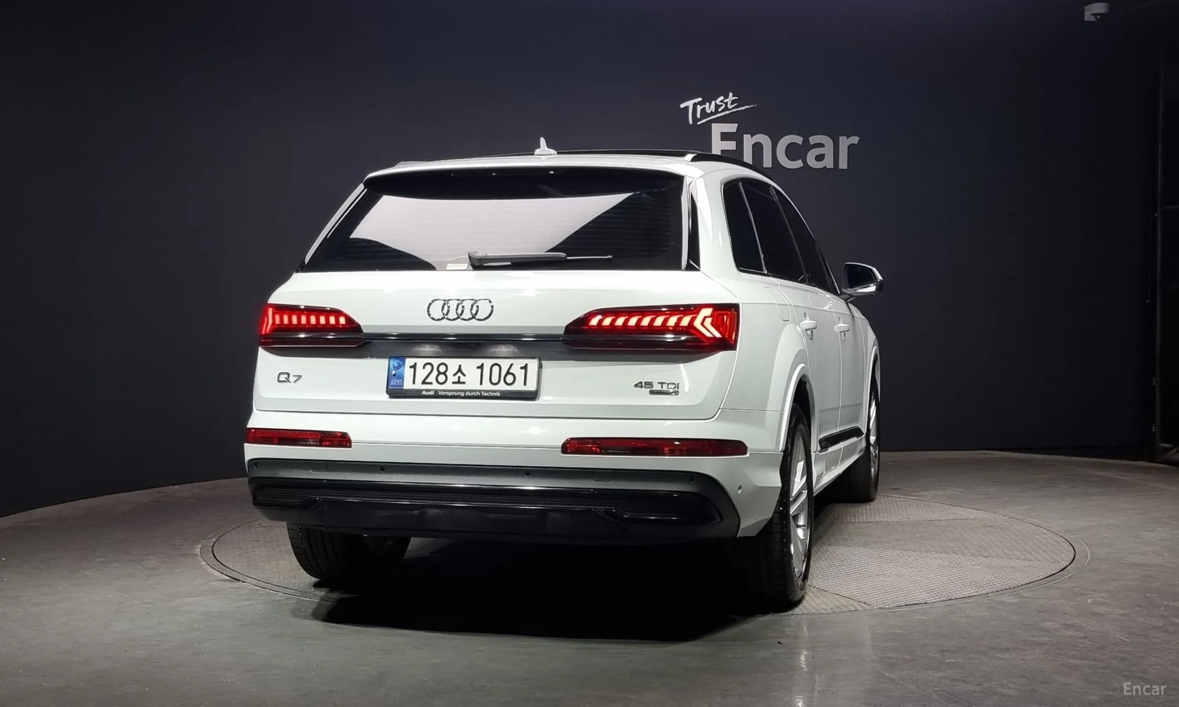 Q7 (4M)