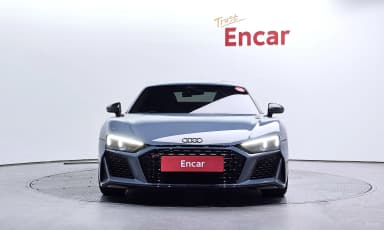 R8 (4S)