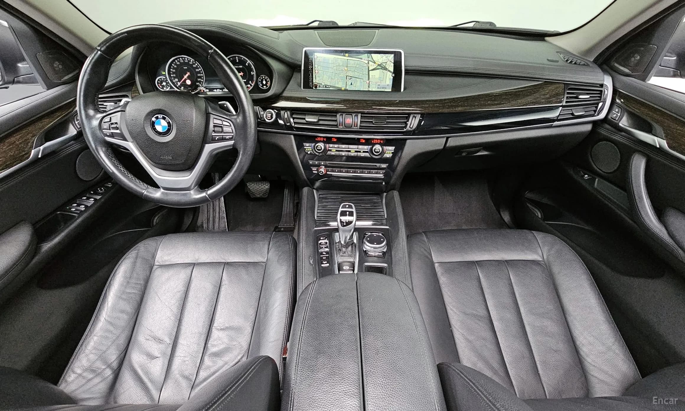X6 (F16)