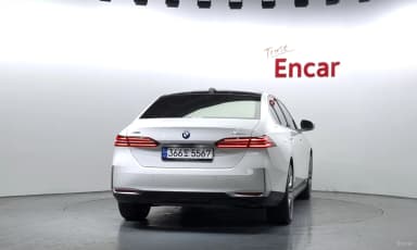 5 Series (G60)