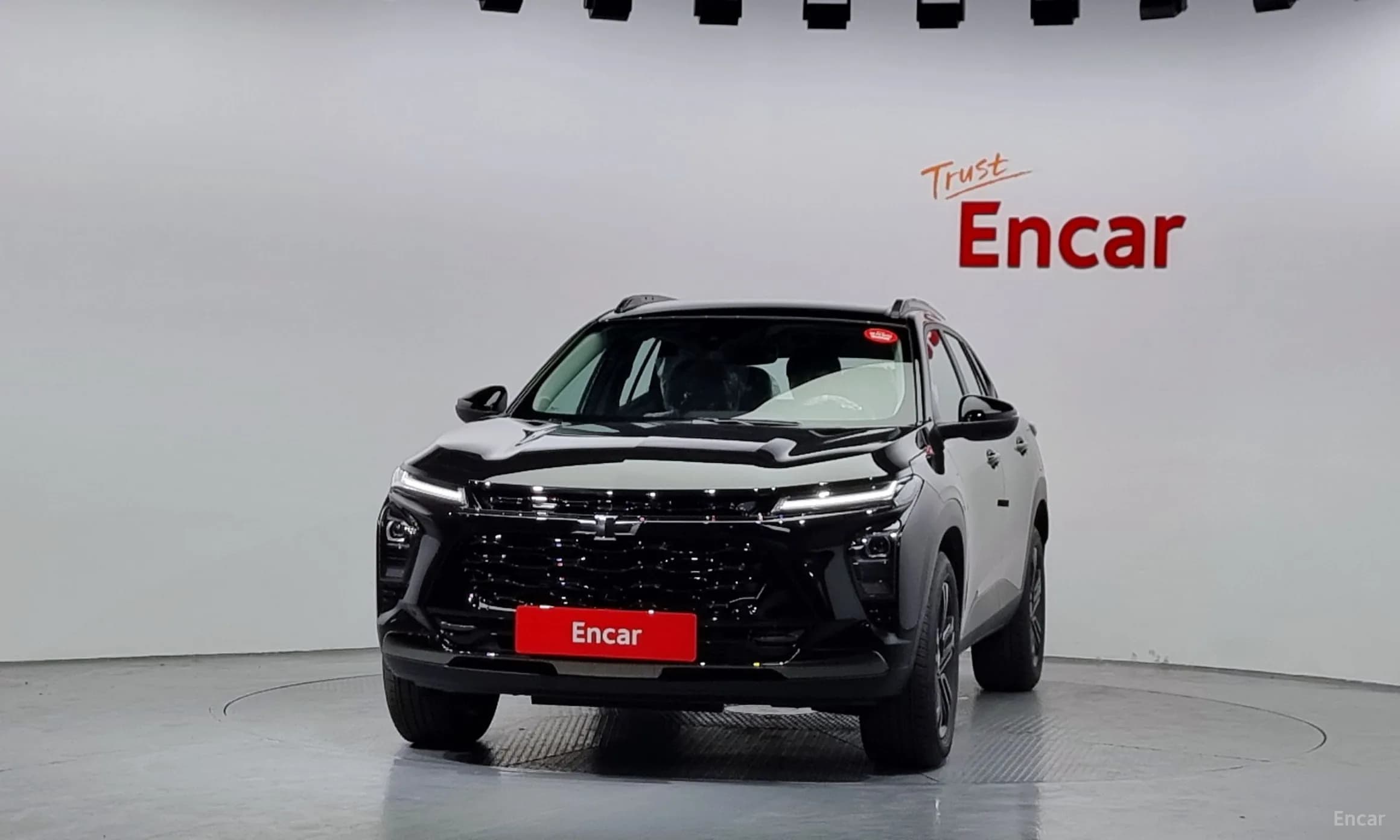Trax Crossover