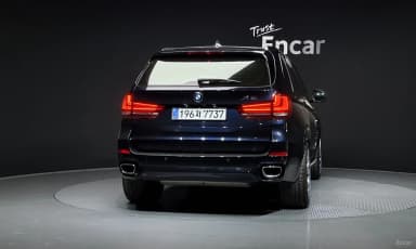 X5 (F15)