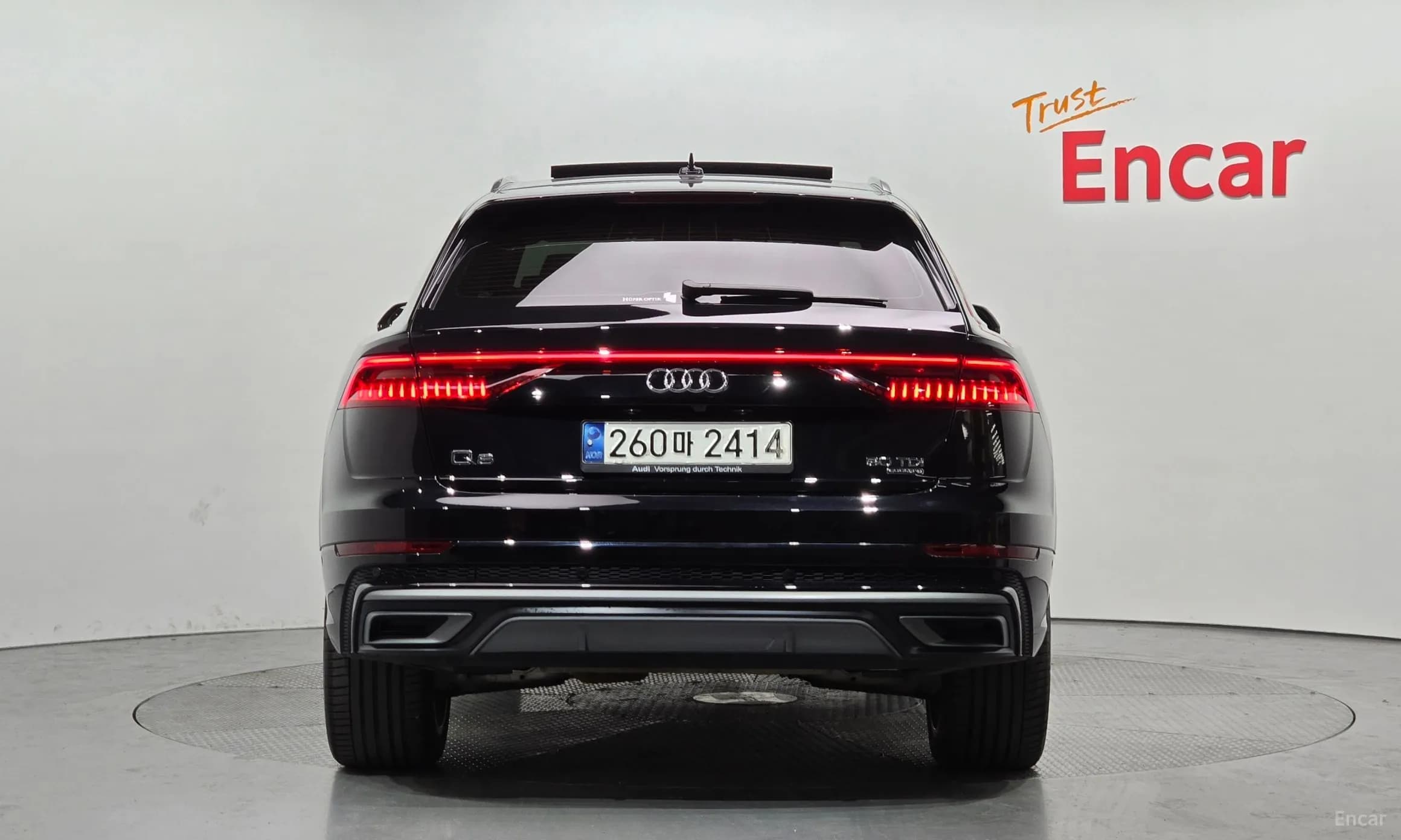 Q8 (4M)