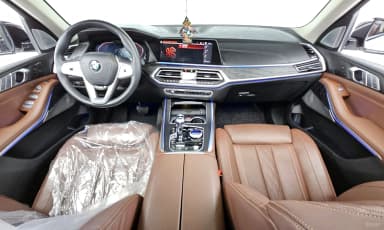 X7 (G07)