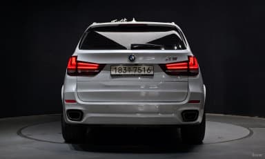 X5 (F15)
