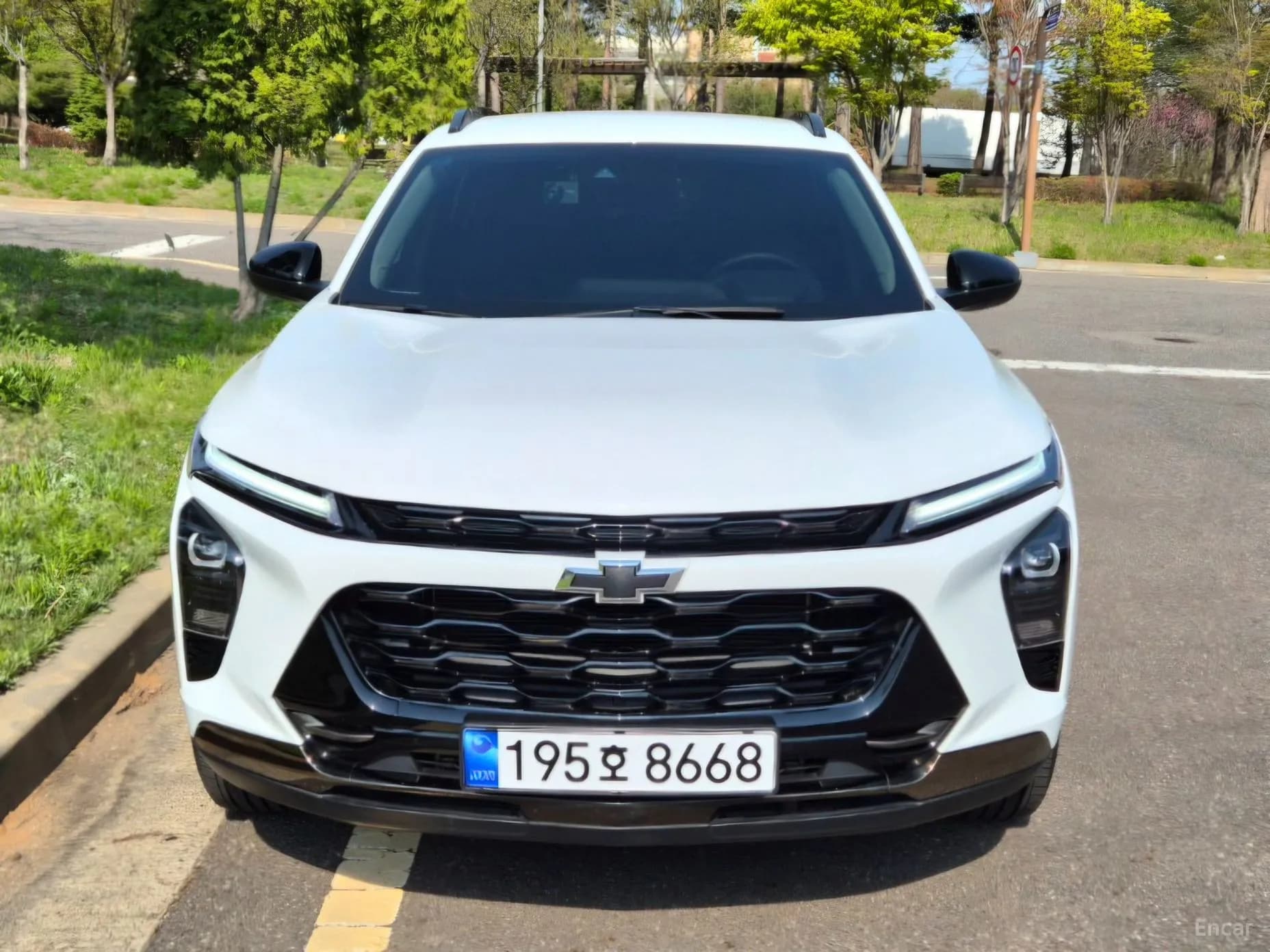 Trax Crossover
