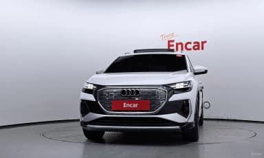 Q4 e-tron (F4)