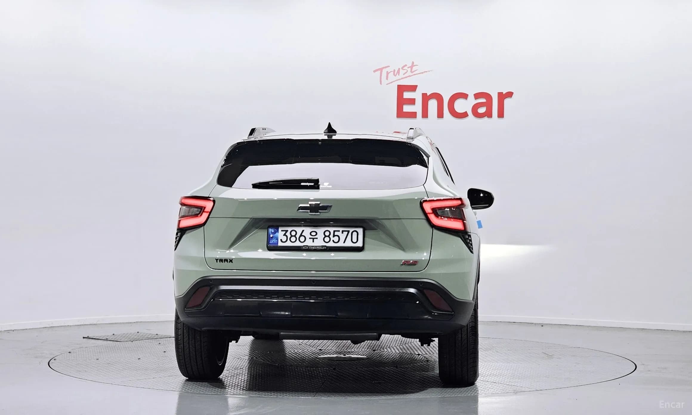 Trax Crossover