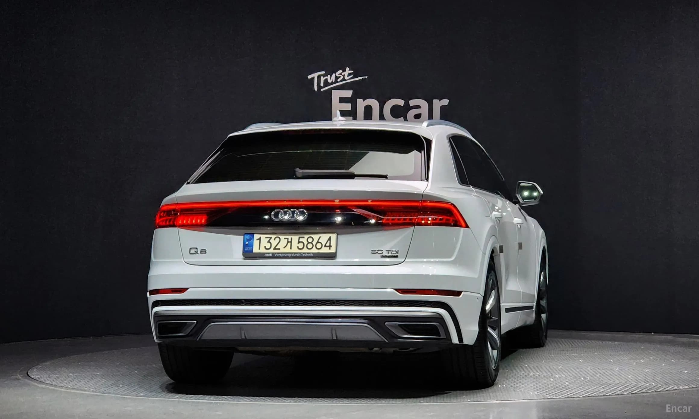 Q8 (4M)