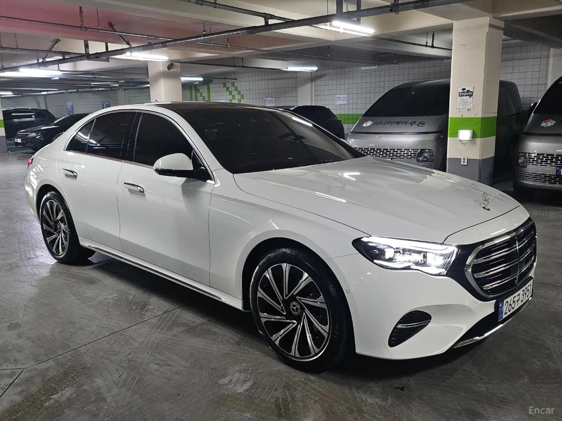 E-Class W214