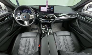 5 Series (G30)