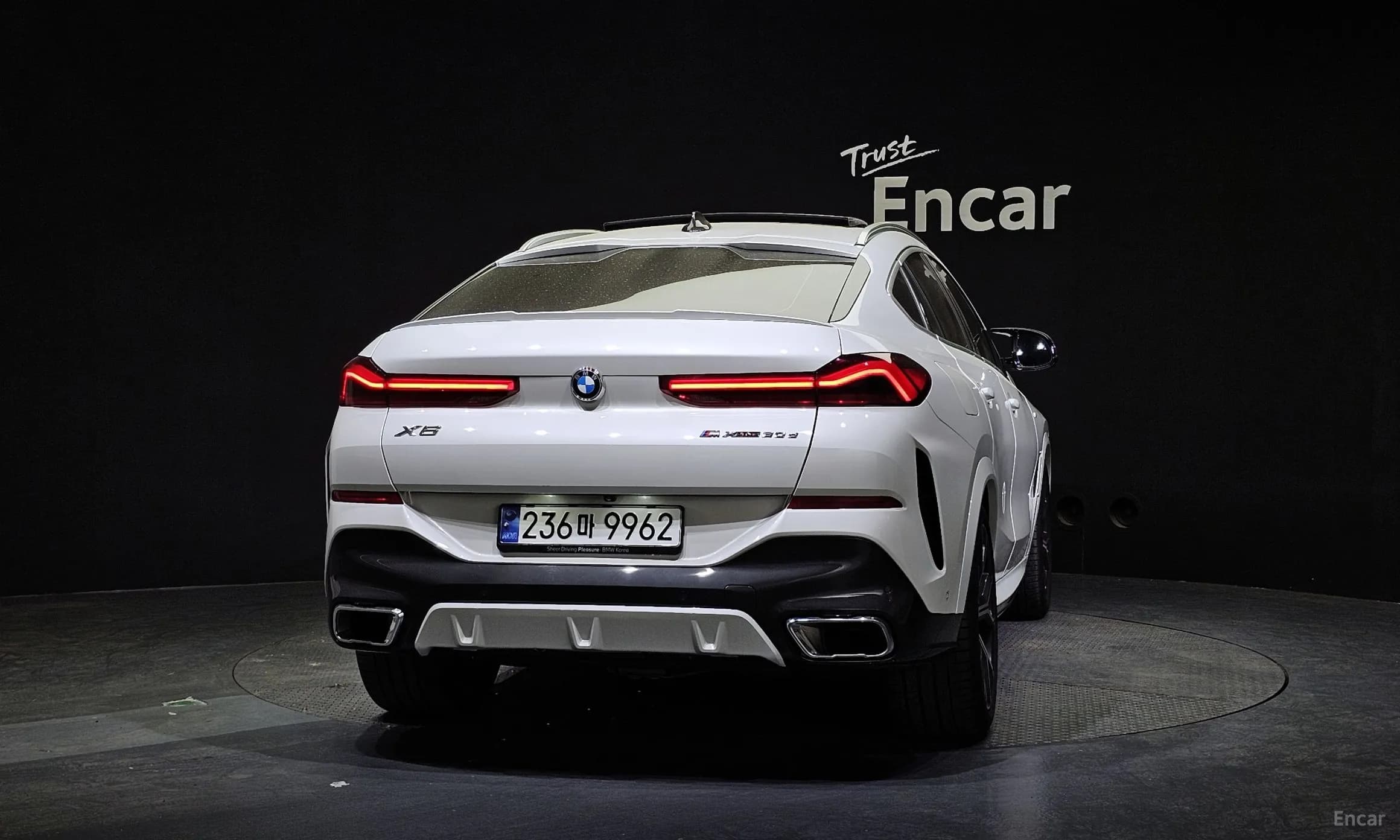 X6 (G06)