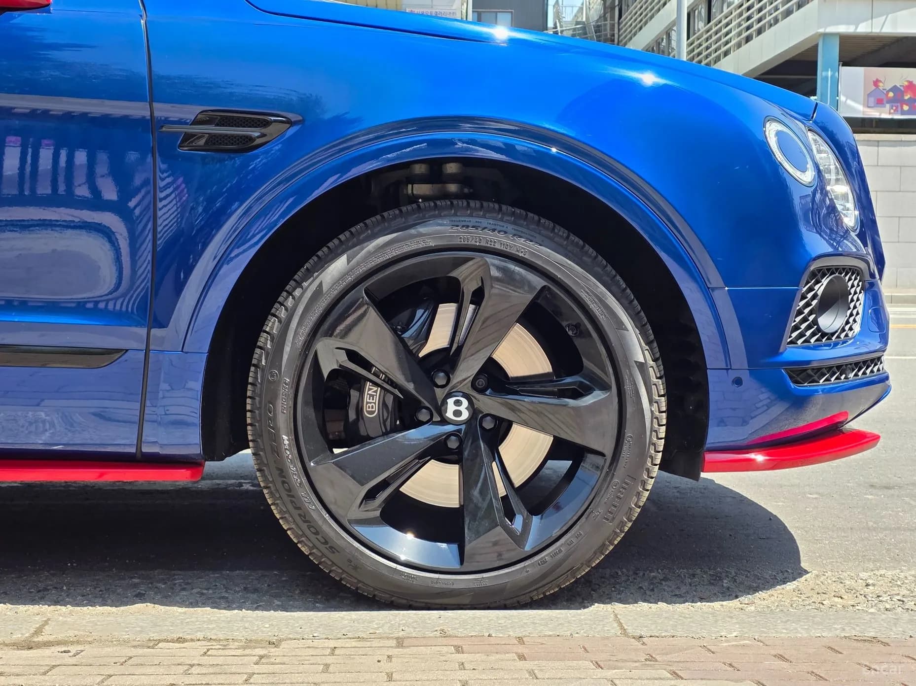 Bentayga