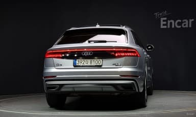 Q8 (4M)
