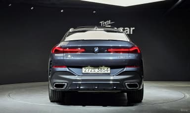X6 (G06)