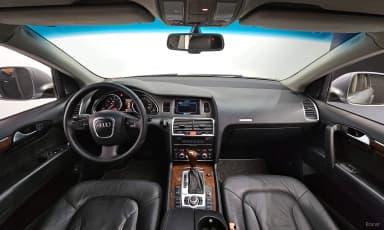 Q7