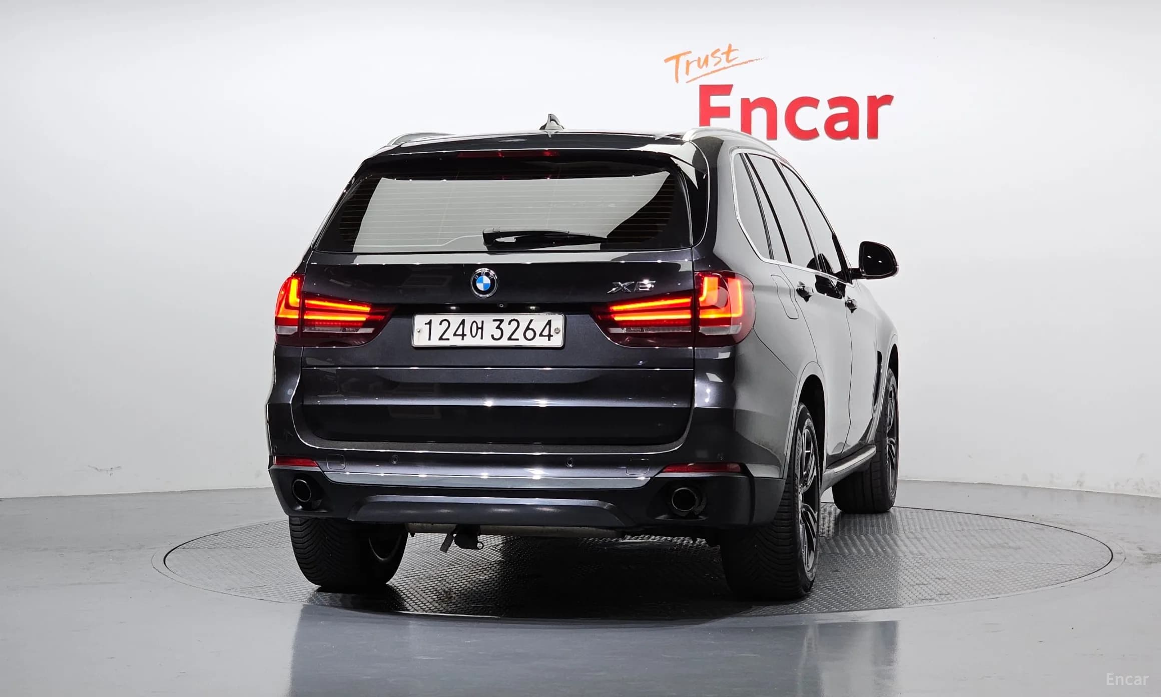 X5 (F15)