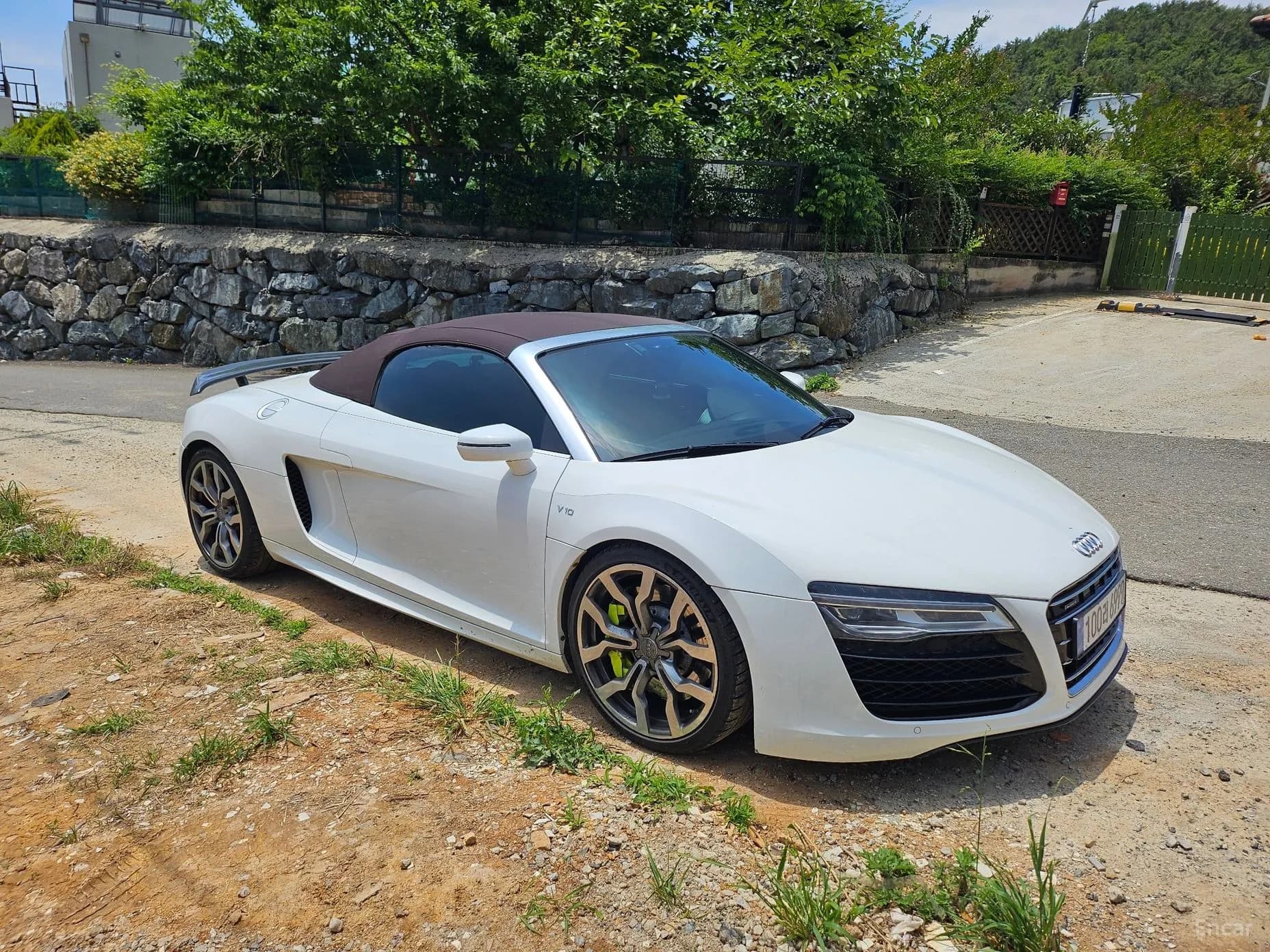 R8