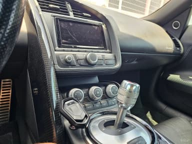 R8