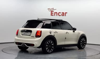 Cooper S