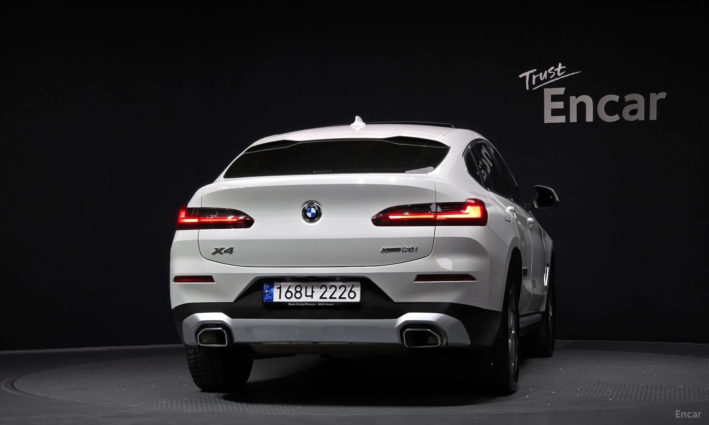X4 (G02)