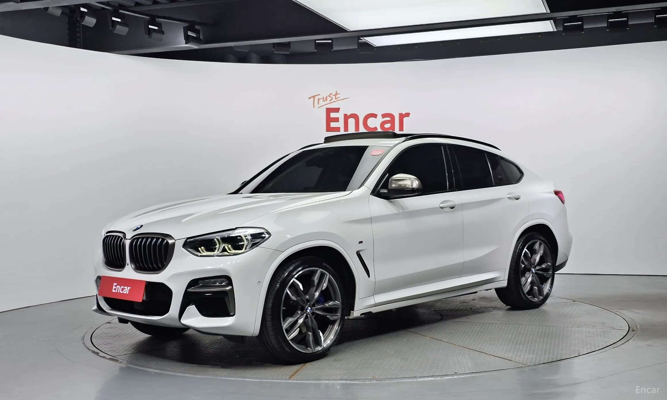 X4 (G02)