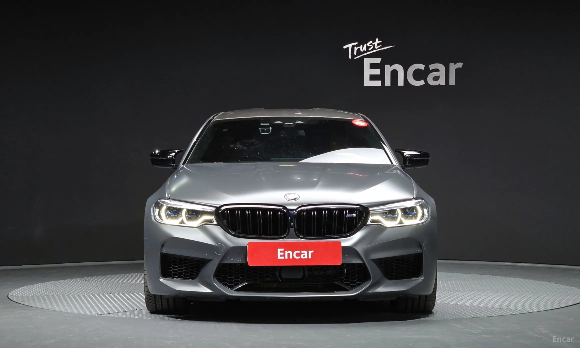 M5 (F90)
