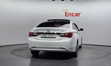 YF Sonata