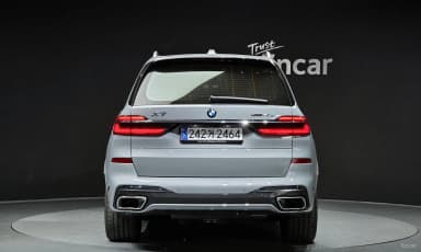 X7 (G07)