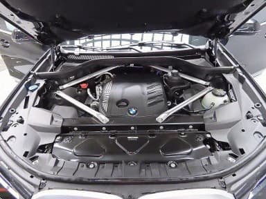 X7 (G07)