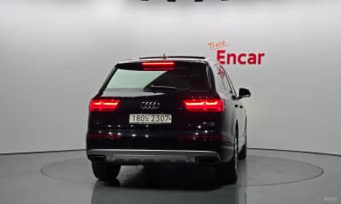 Q7 (4M)
