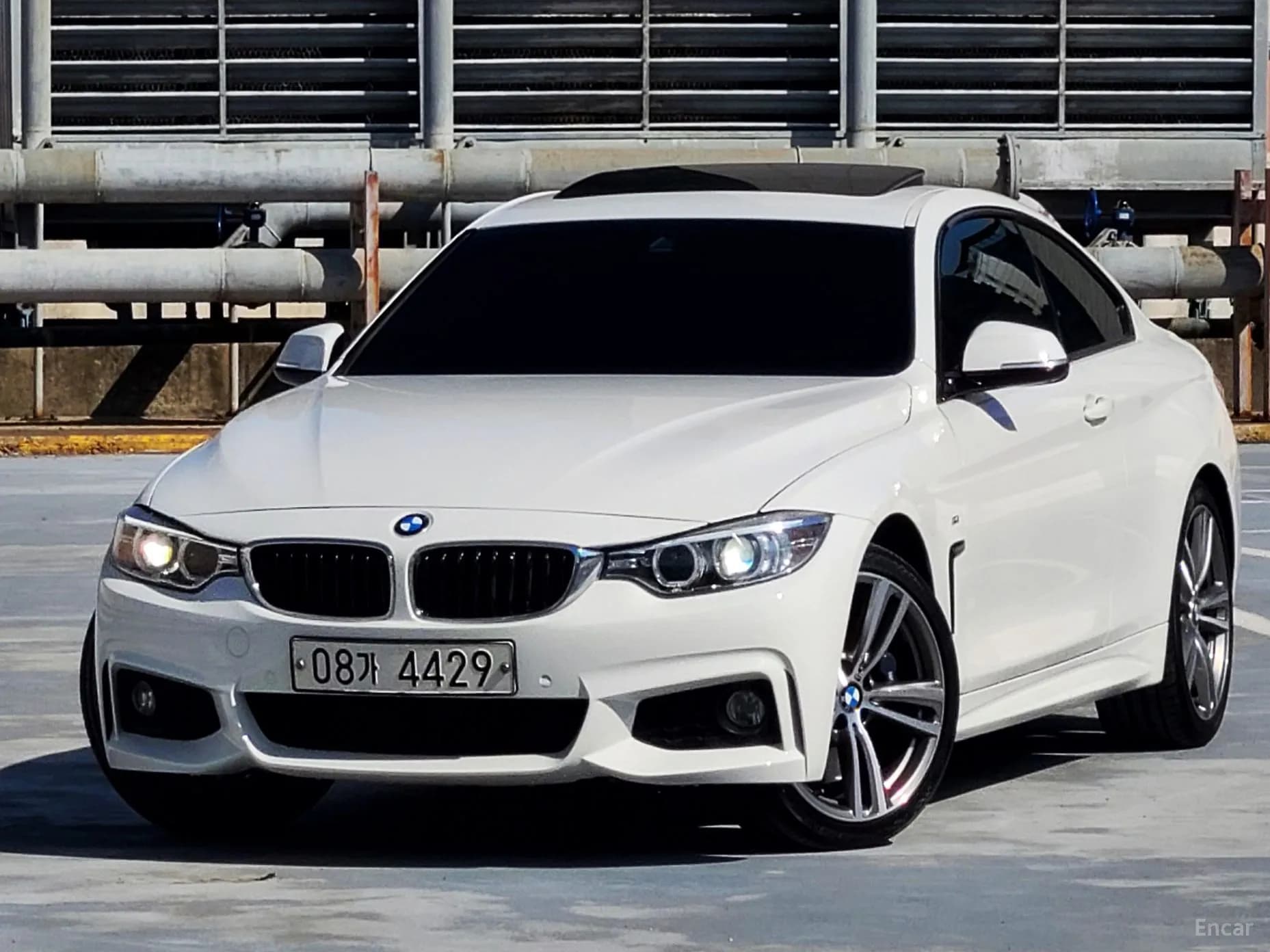 Series 4 (F32)