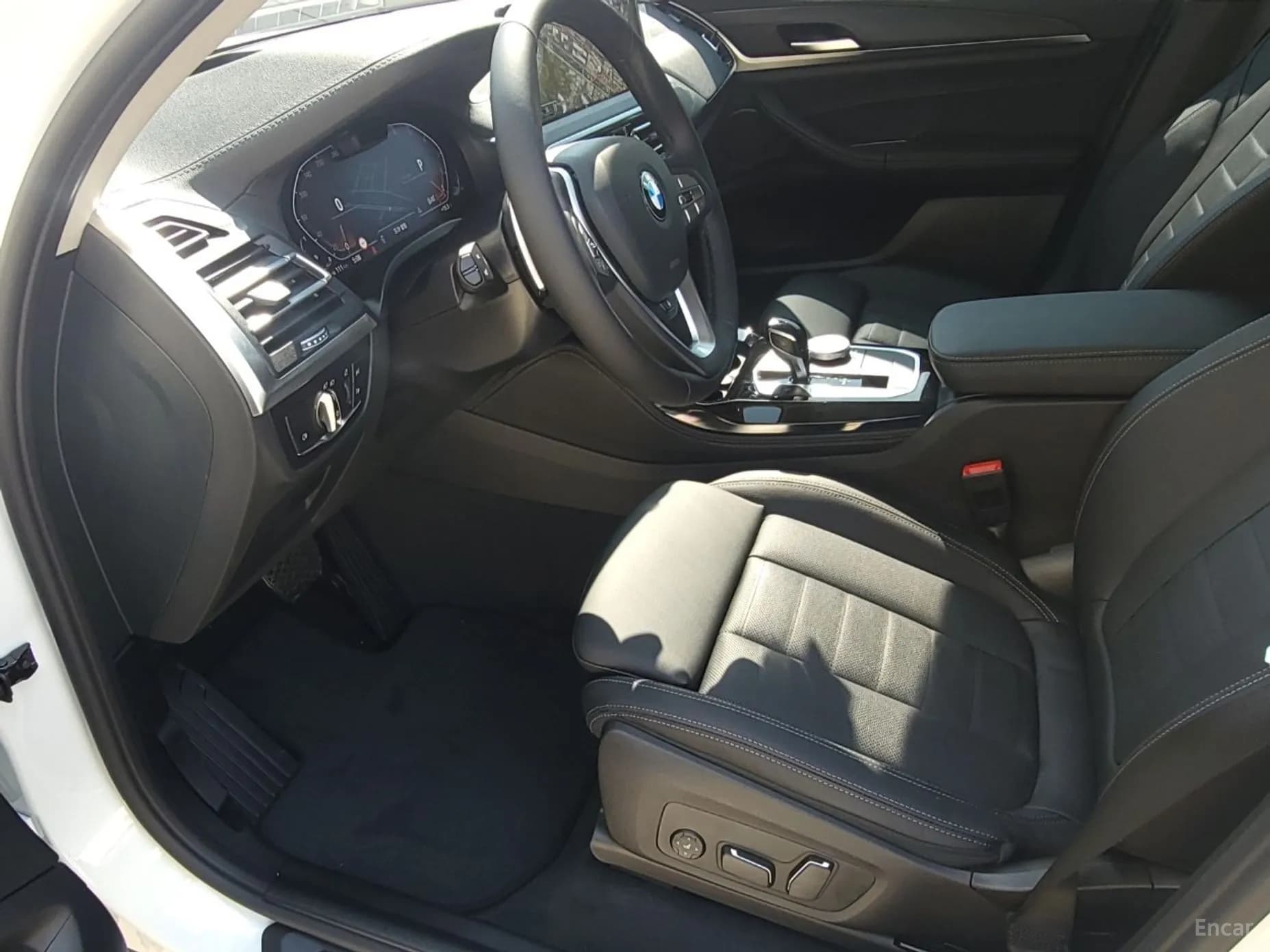 X4 (G02)
