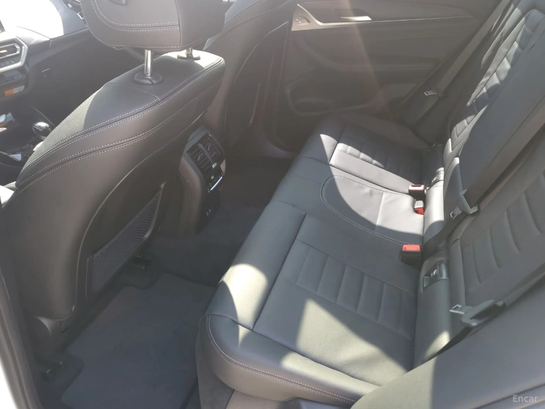 X4 (G02)