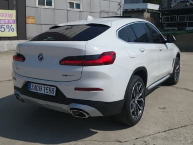 X4 (G02)
