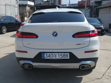 X4 (G02)