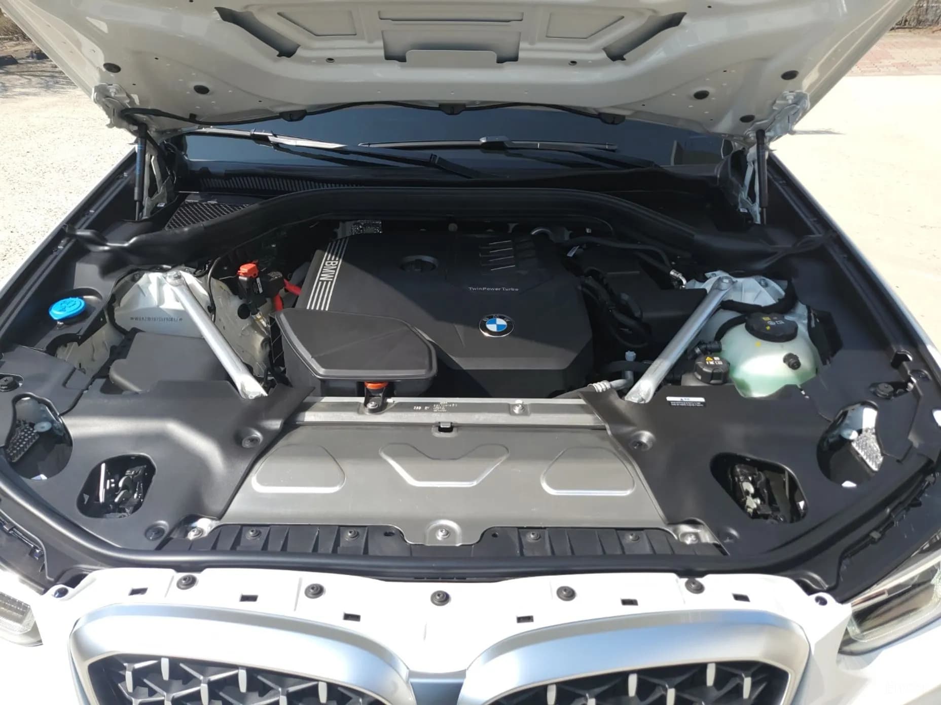 X4 (G02)