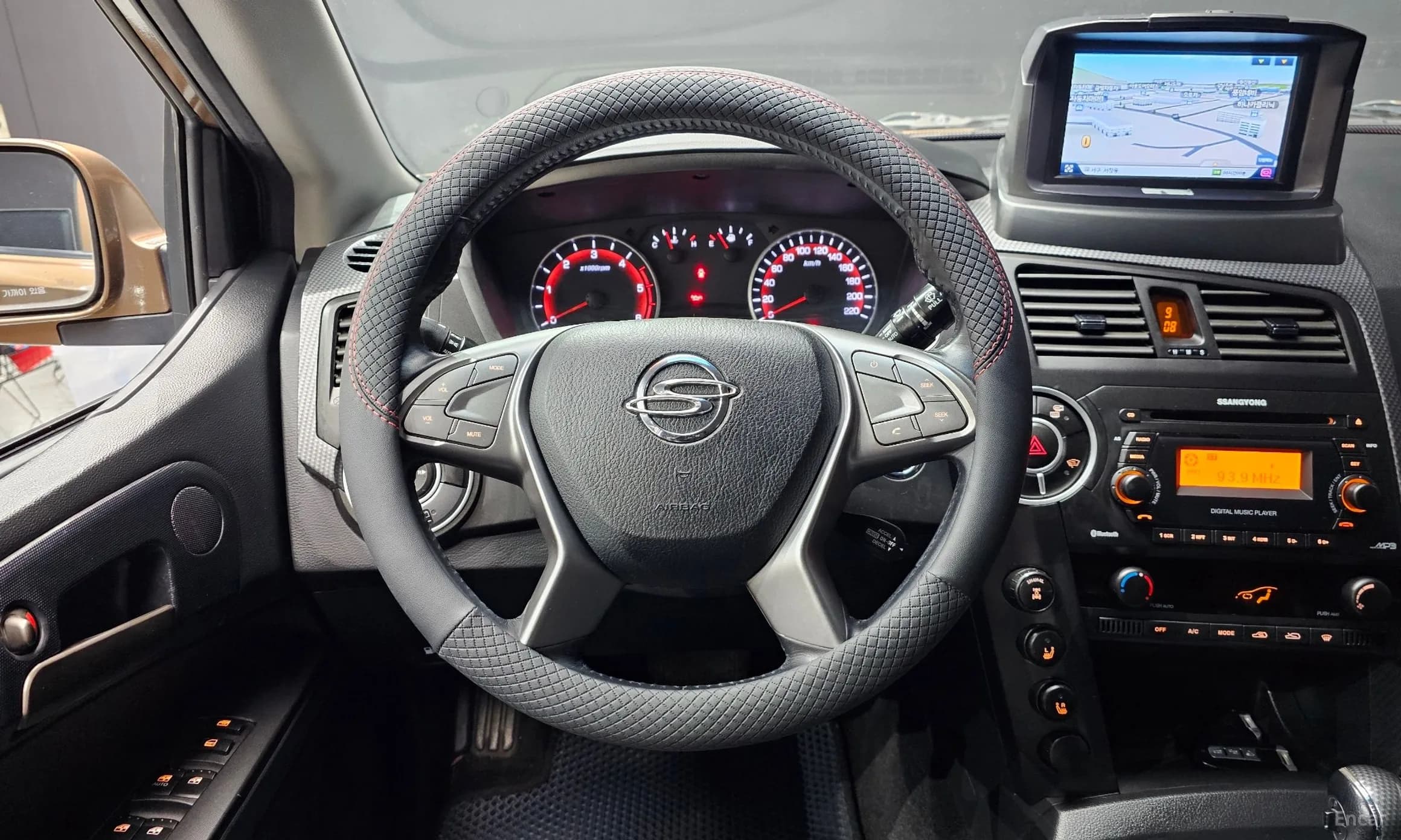 Korando Sports