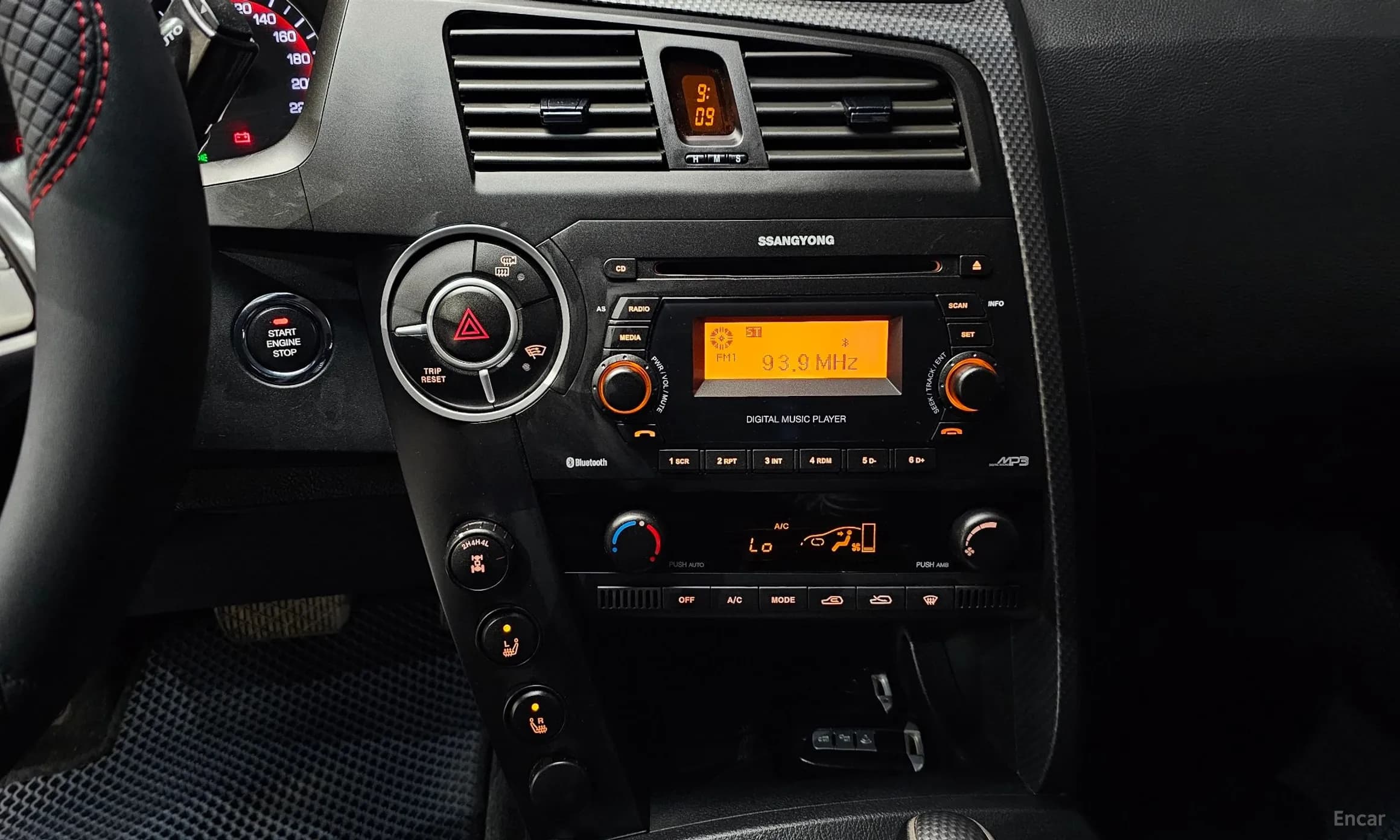 Korando Sports