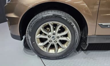 Korando Sports