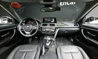 Series 4 (F32)