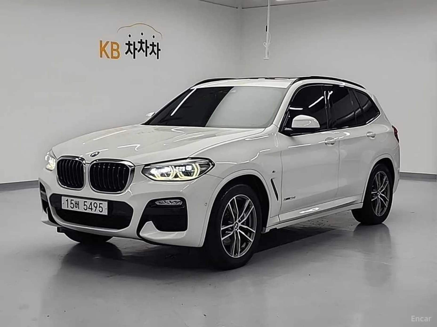 X3 (G01)