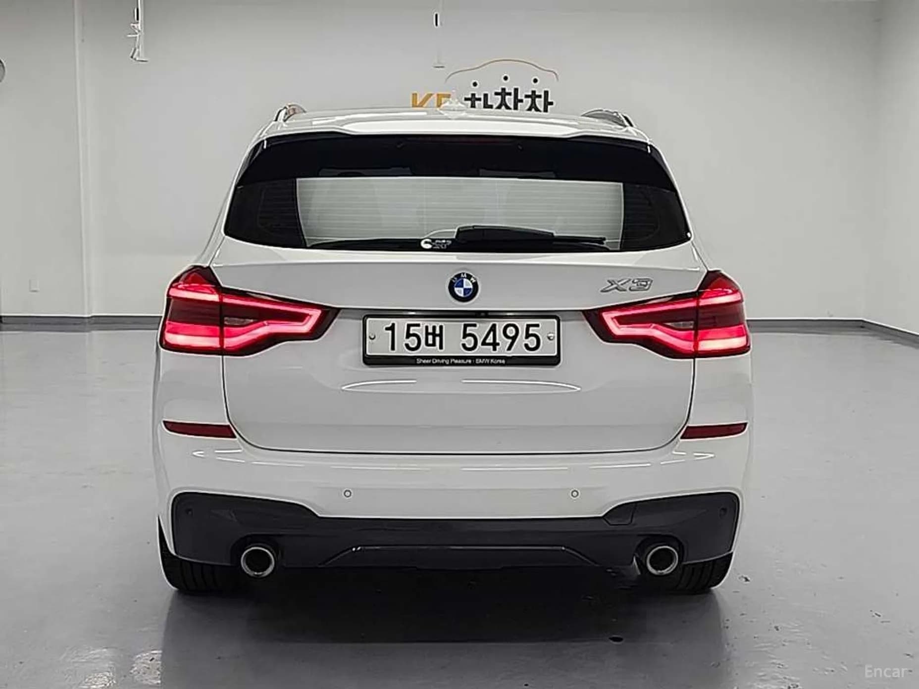 X3 (G01)