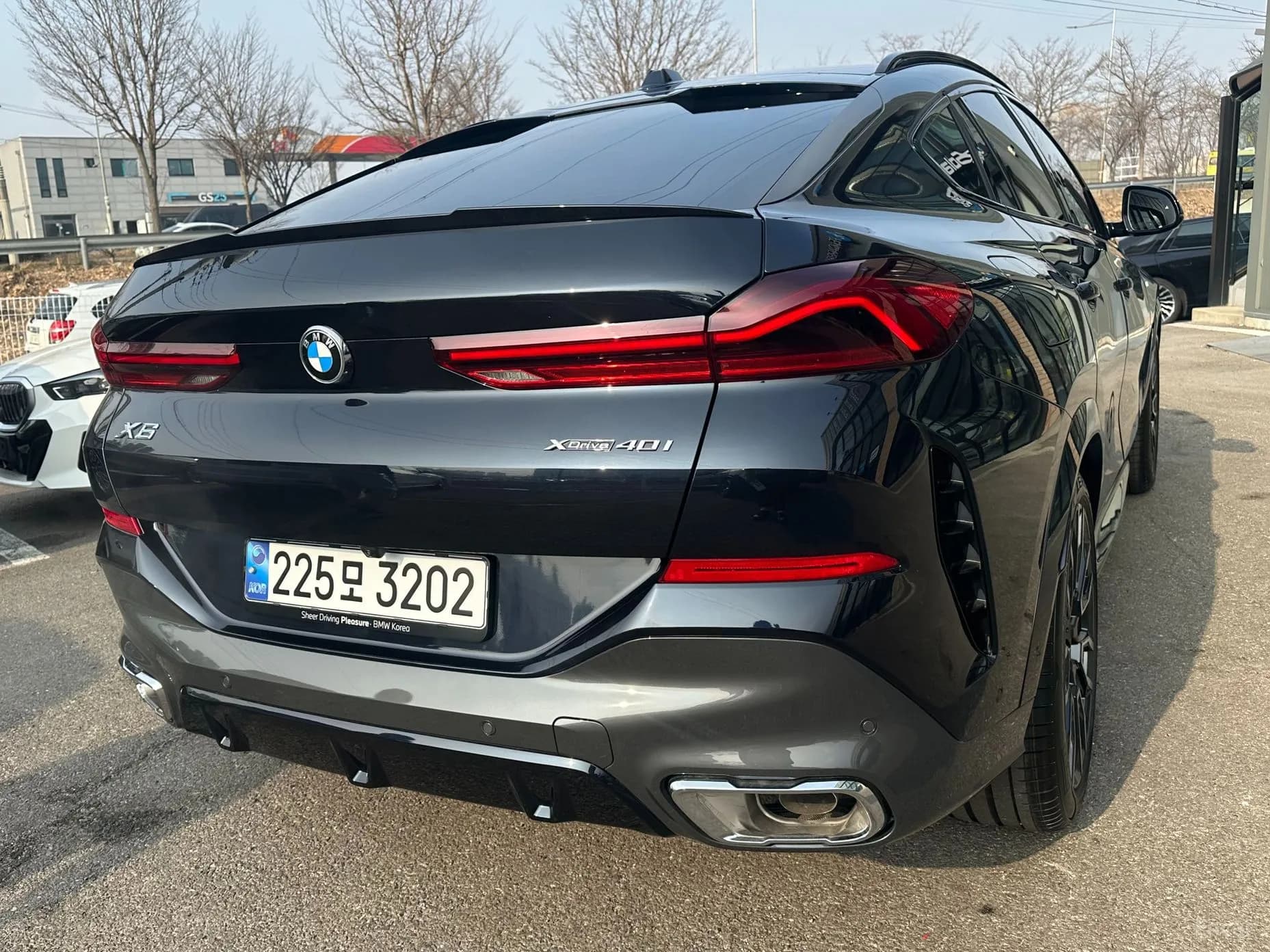 X6 (G06)