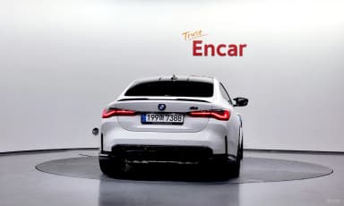 M4 (G82)
