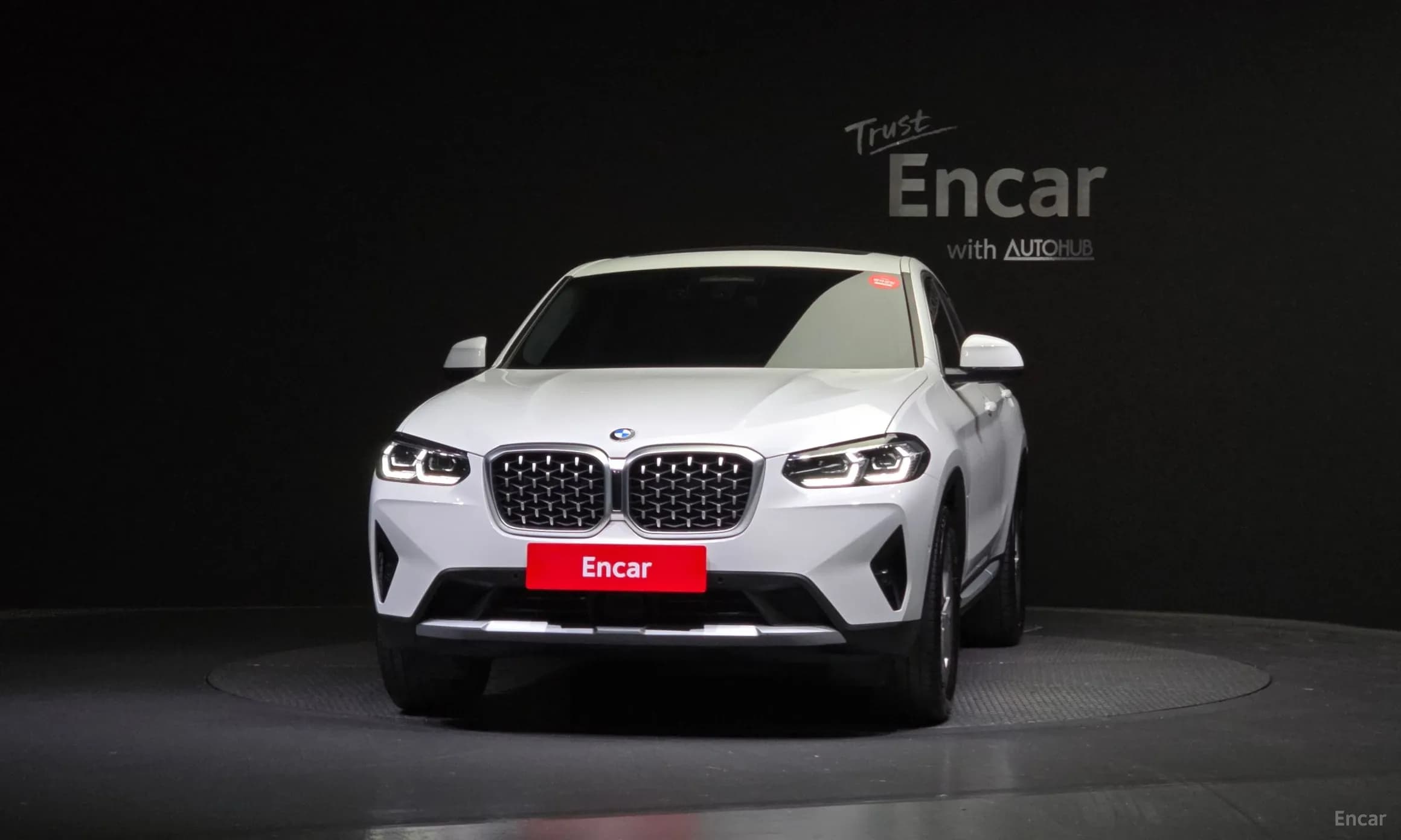 X4 (G02)