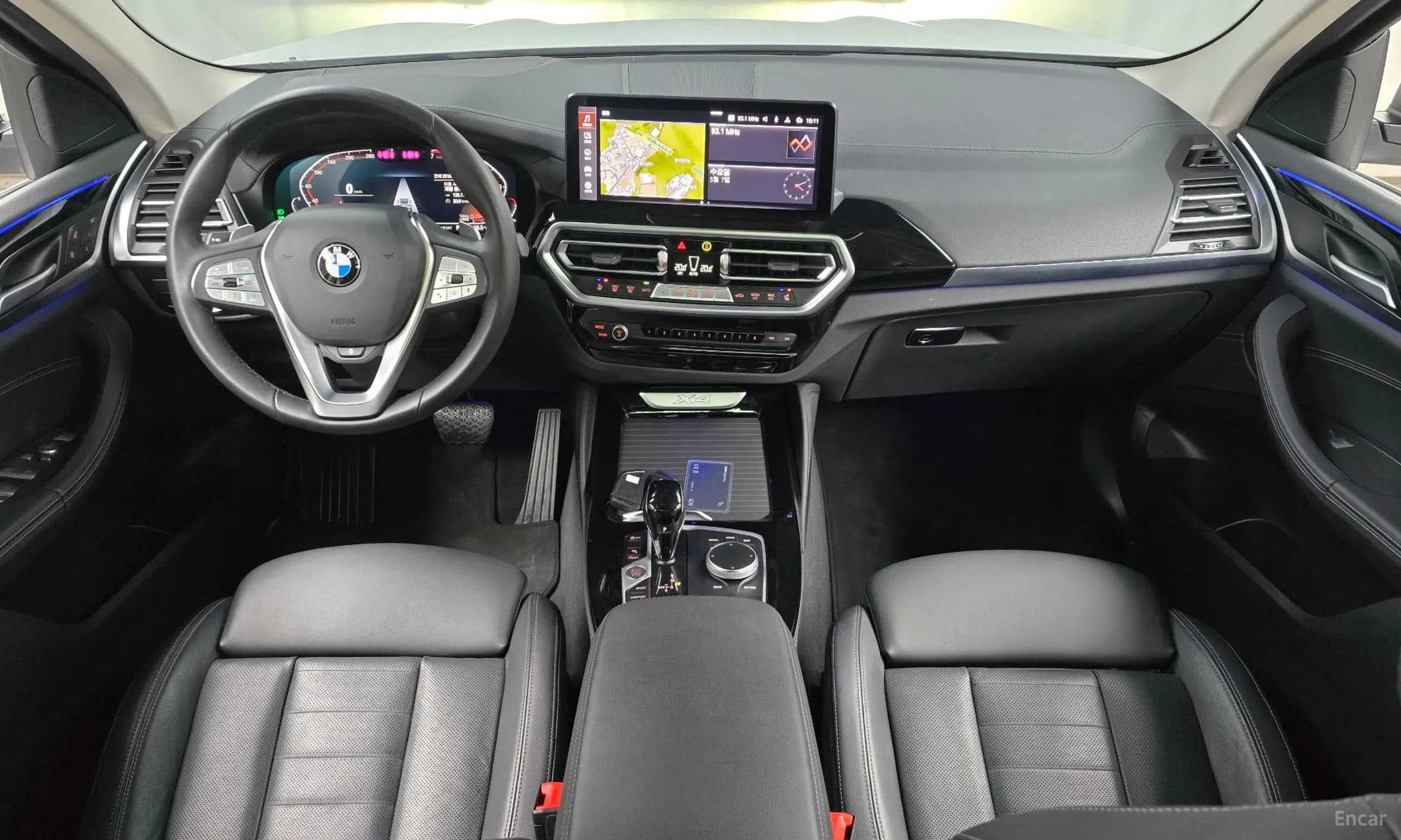 X4 (G02)