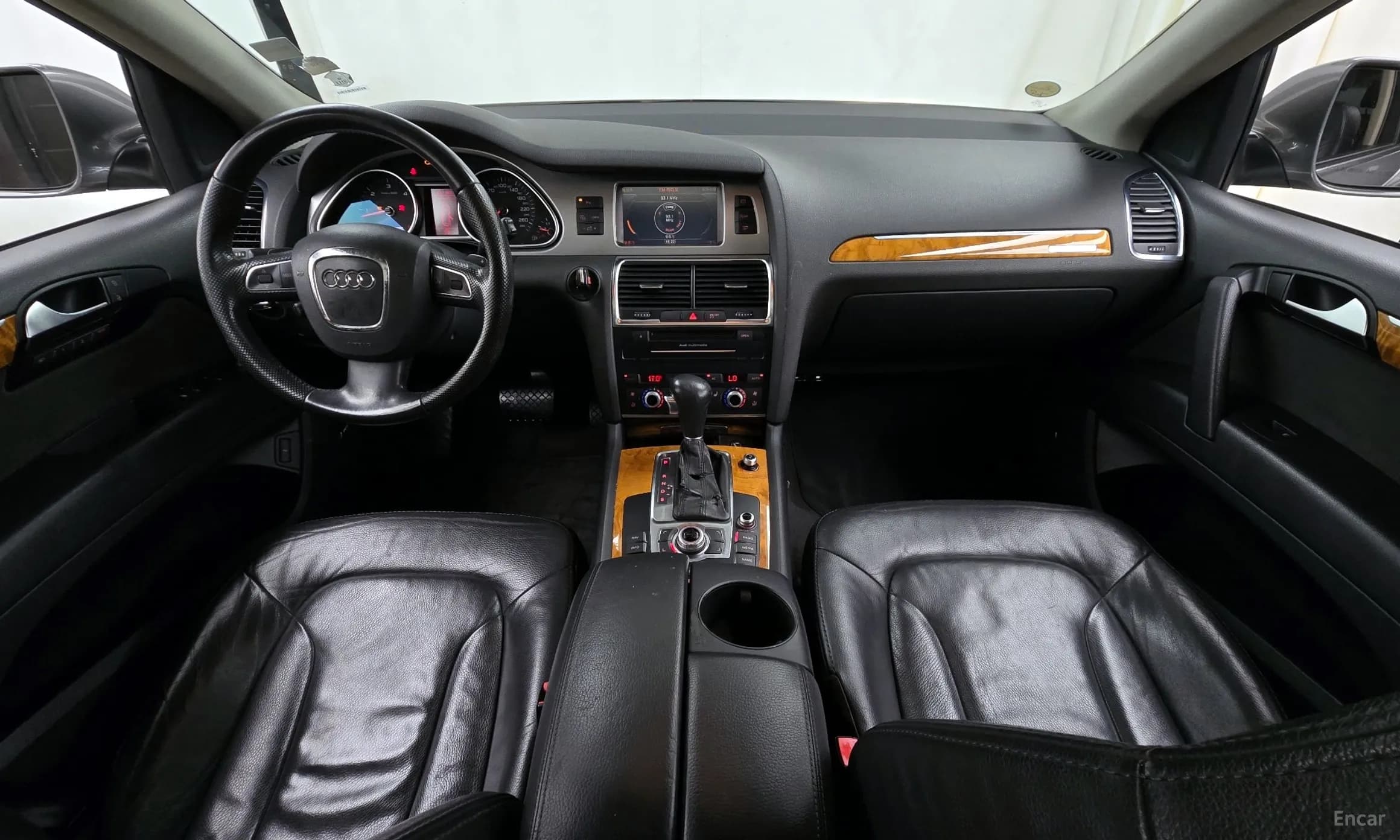 Q7