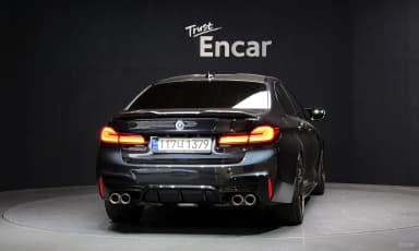 M5 (F90)