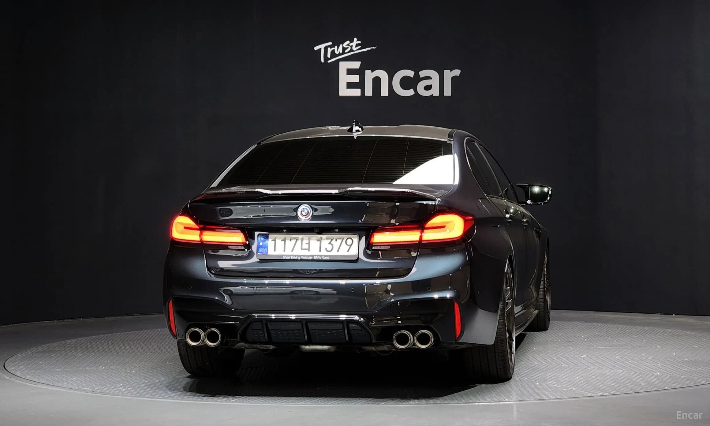M5 (F90)